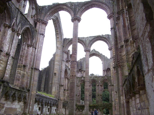 J-York-03FountainsAbbey09